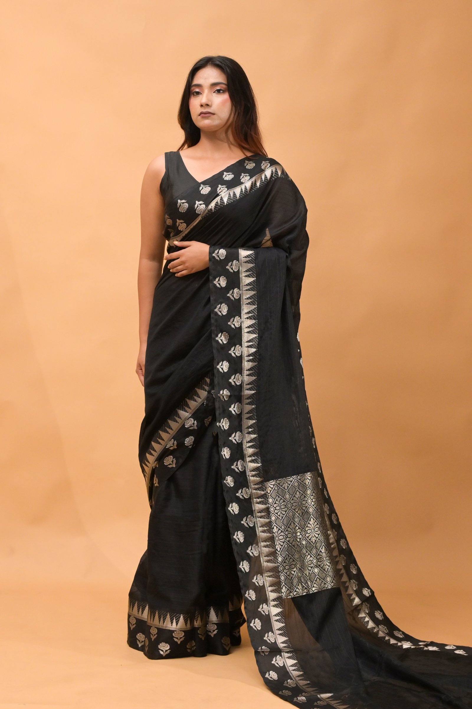 Black Banarasi Kora Saree with Silver Zari Motifs with Handwoven Elegance for Evening Occasions